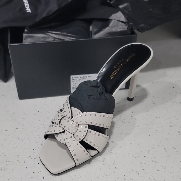 Saint Laurent Black and White Studded Heels - Picture 2 of 7